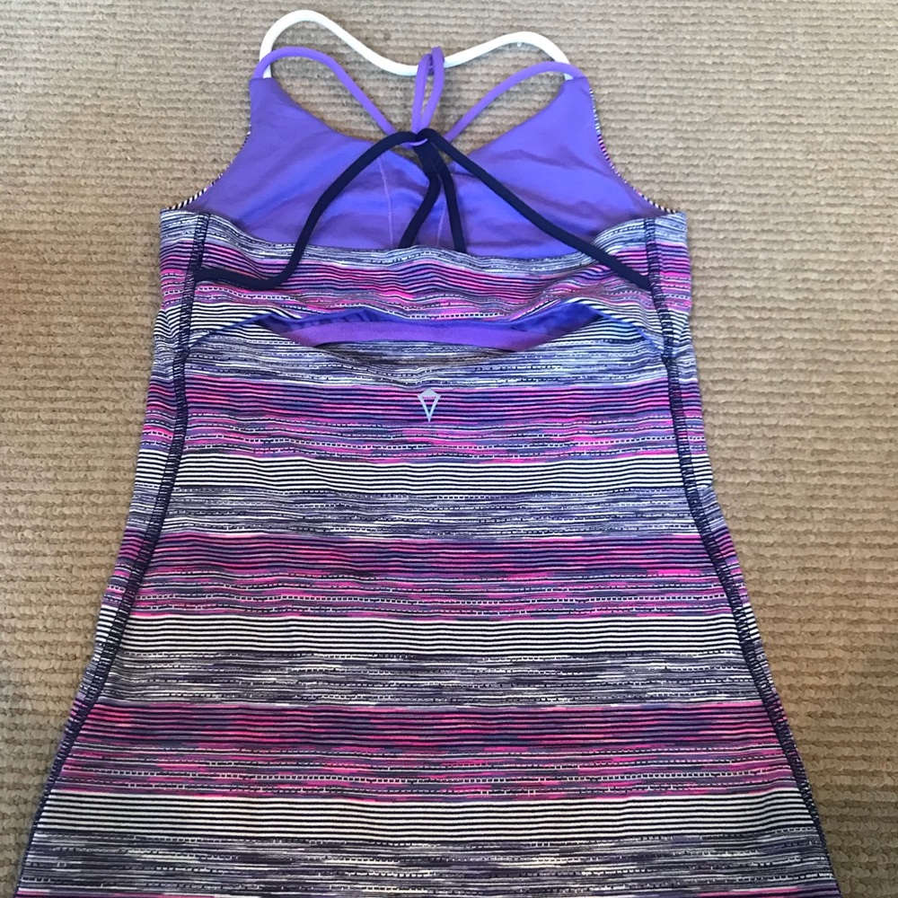 Girls ivivva athletic shirt